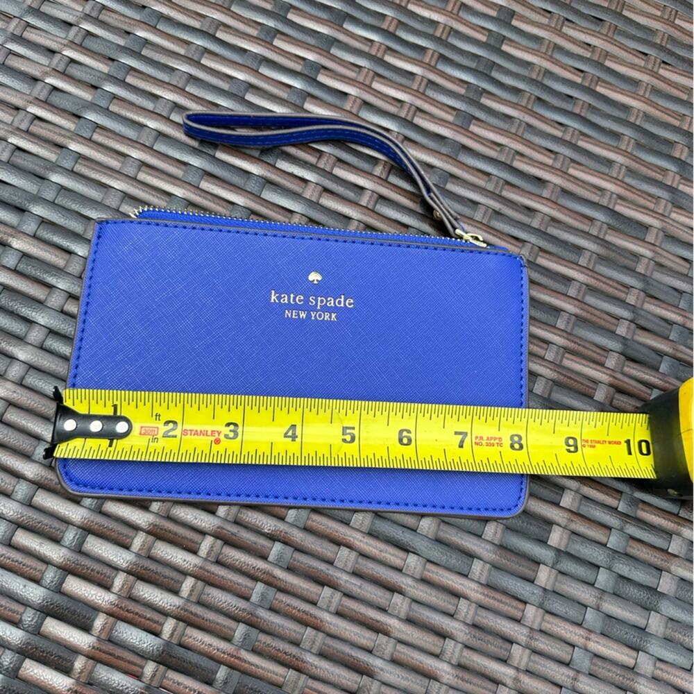 Kate Spade Vibrant Blue 5x8” Wristlet EUC - Picture 4 of 9